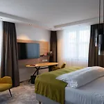 Esplanade Отель 4*